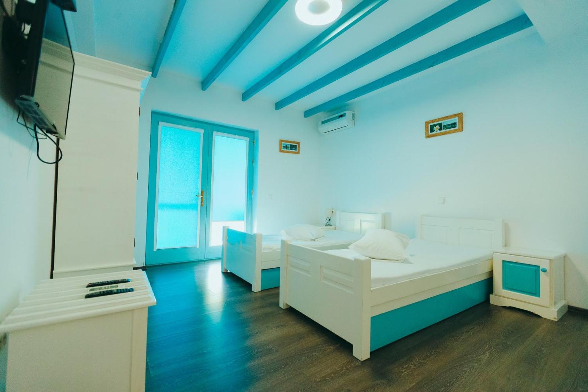 Pike Inn Dunavatul De Sus - Delta Dunarii Dunavăţu de Sus Εξωτερικό φωτογραφία